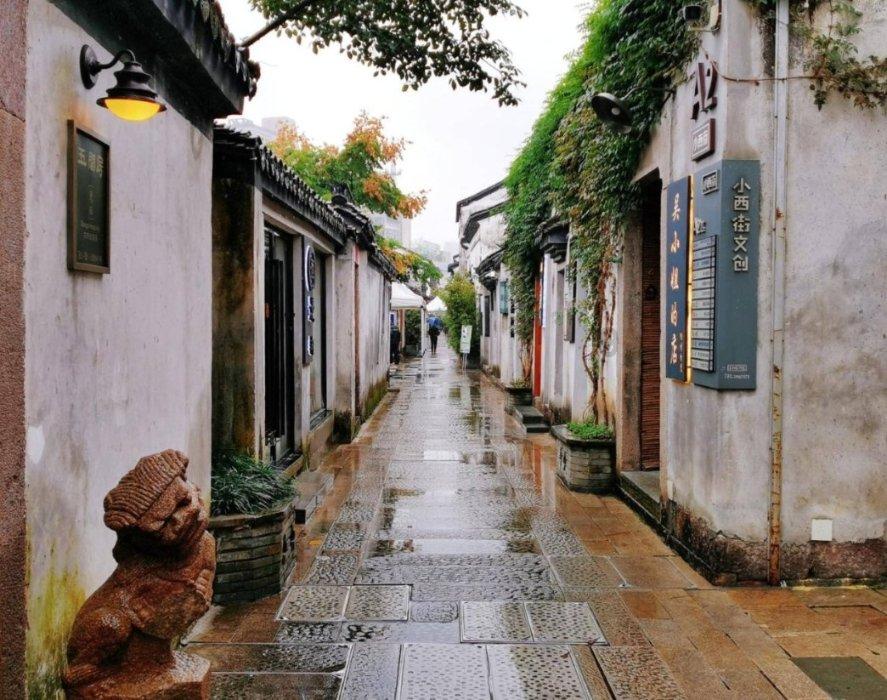 水箱进机油，机油里没水，散热器总成，缸体也换了，还是不行是什么原因？游戏画面